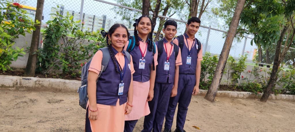 Class 6 – 10 — Salmon uniform (Mon, Tue, Thu, Fri)
